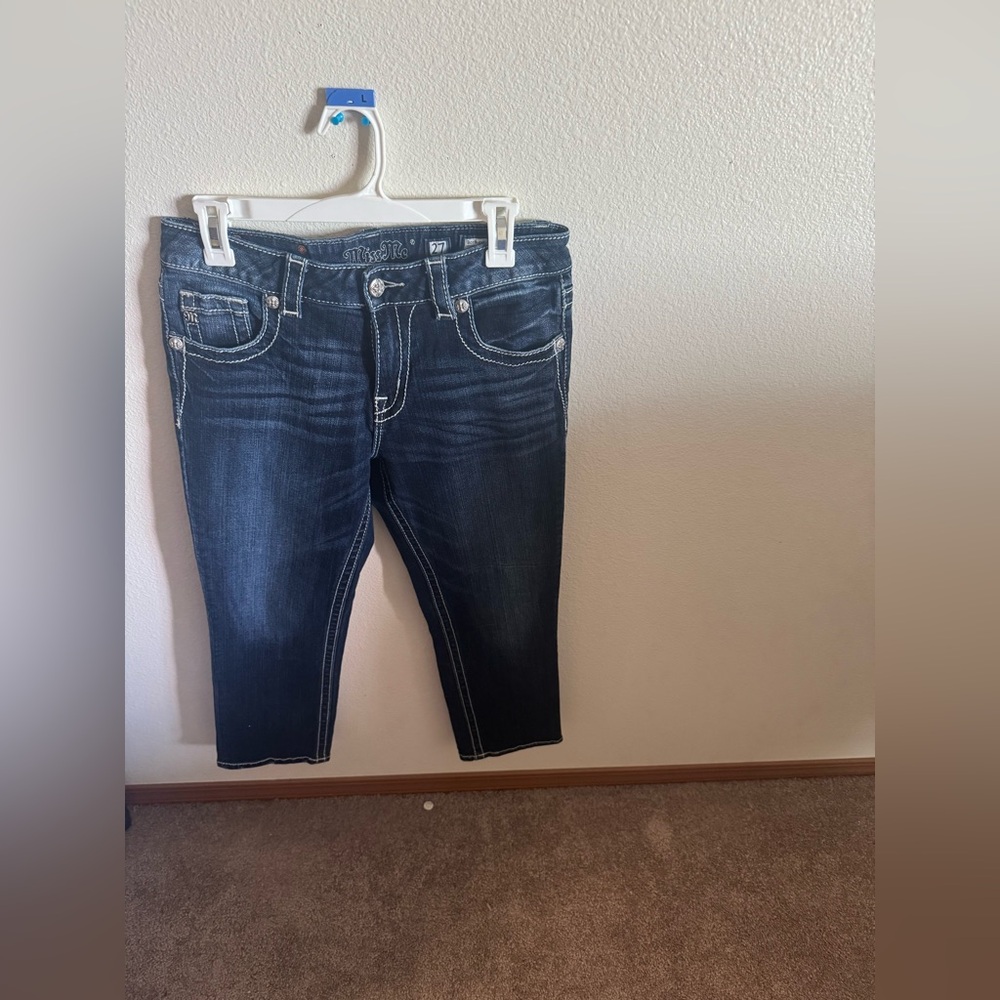 Miss Me Dark Blue juniors Jean
Capris size 27